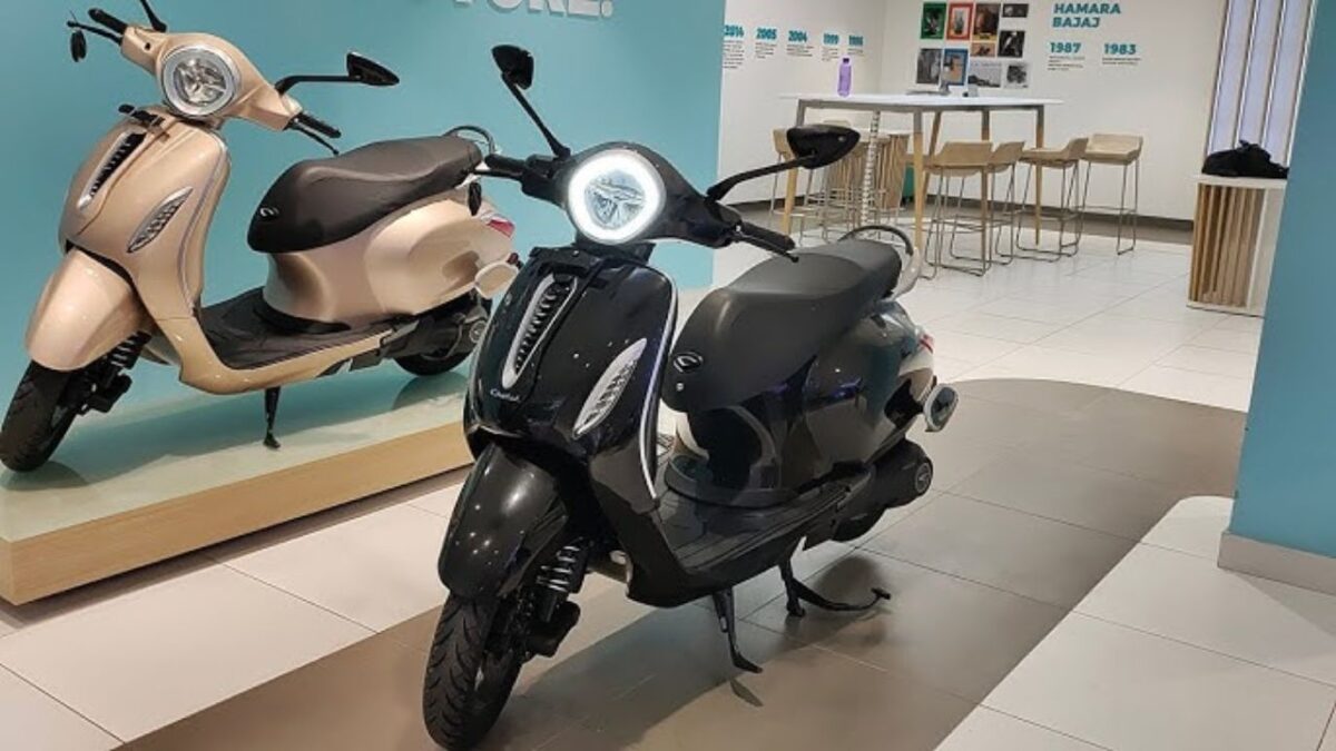 the Latest Updates on Bajaj Chetak: New Features, Design Changes, Pricing