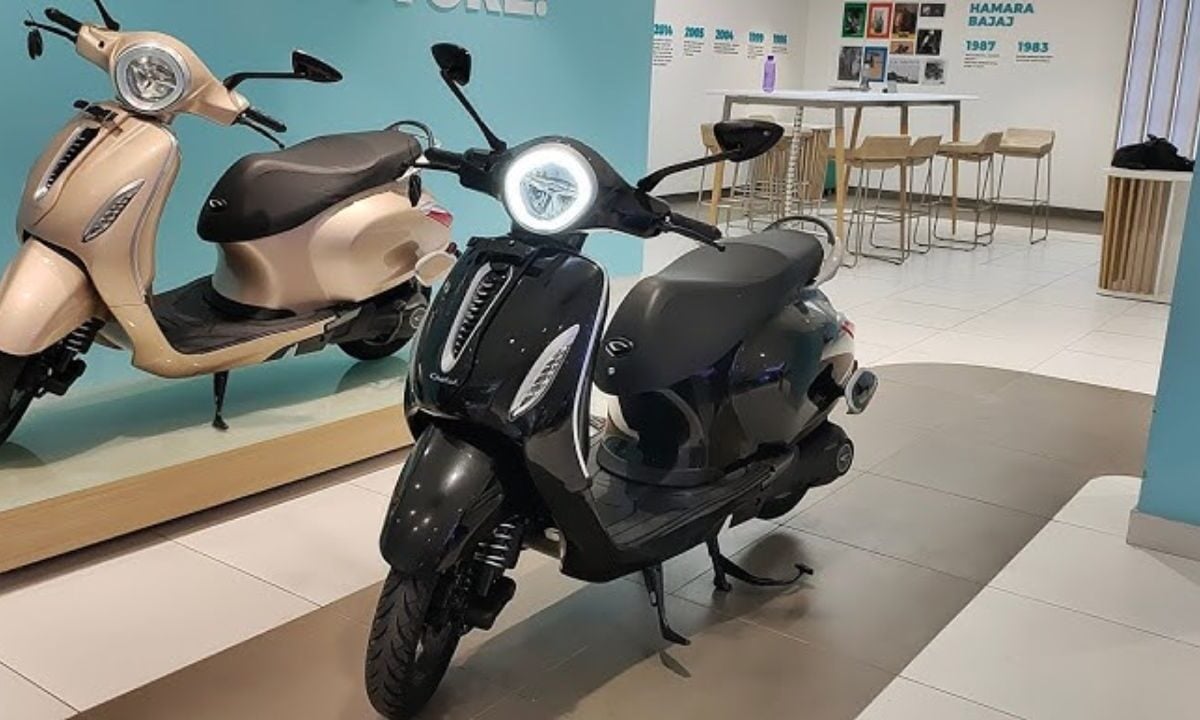 the Latest Updates on Bajaj Chetak: New Features, Design Changes, Pricing