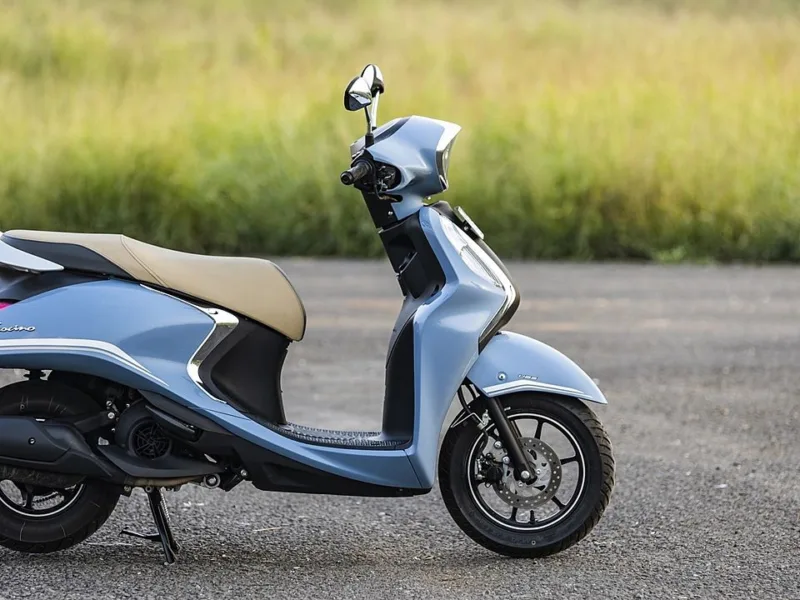 Yamaha Fascino 125: Trendy Scooter with Smart Features Starting at ₹79,900!