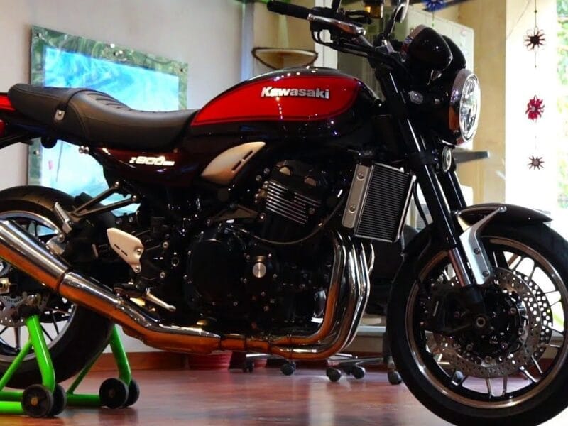 kawasaki Z900RS